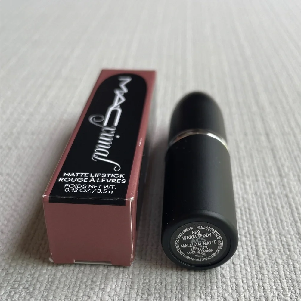 MAC Cosmetics 669 warm teddy silky matte Lipstick